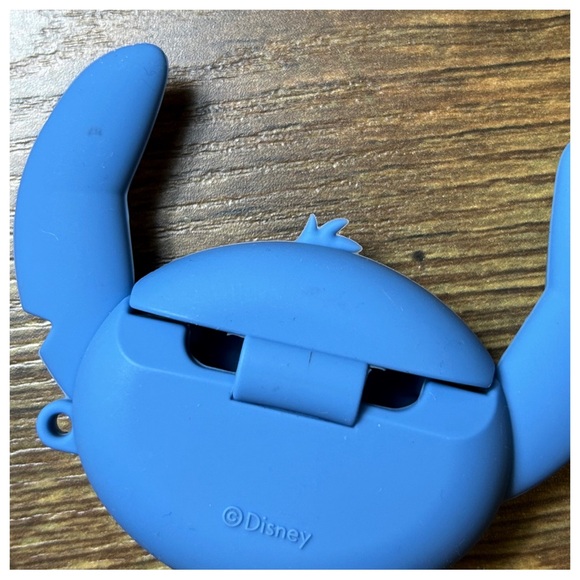 Disney iPod Stitch Case - Picture 8 of 8